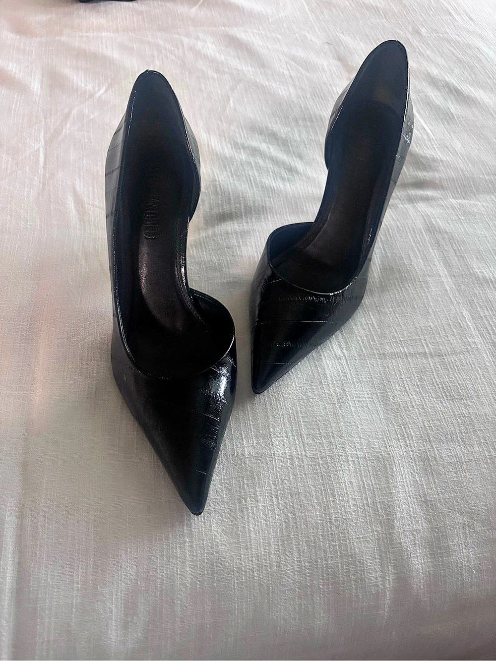 STEVE MADDEN Black Pointed-Toe Heels Like New